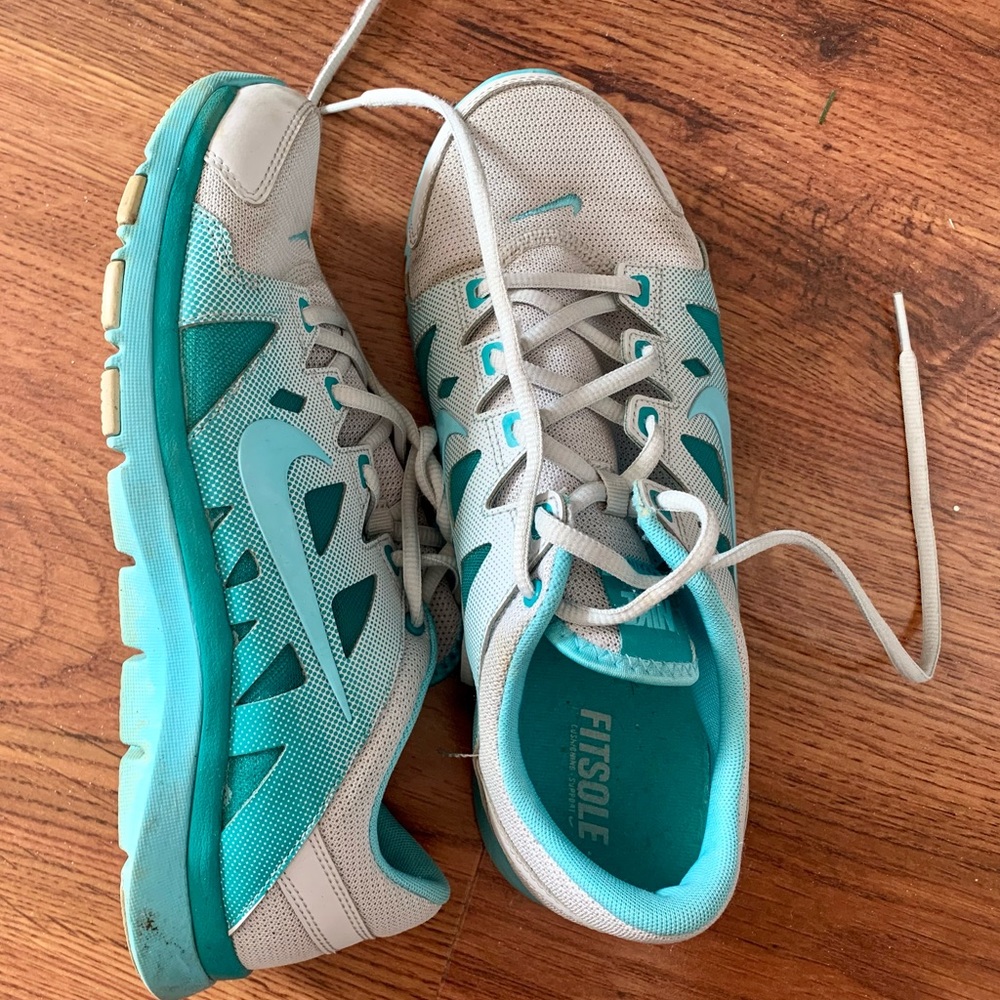 Nike Fitsole Tiffany Blue athletic shoes